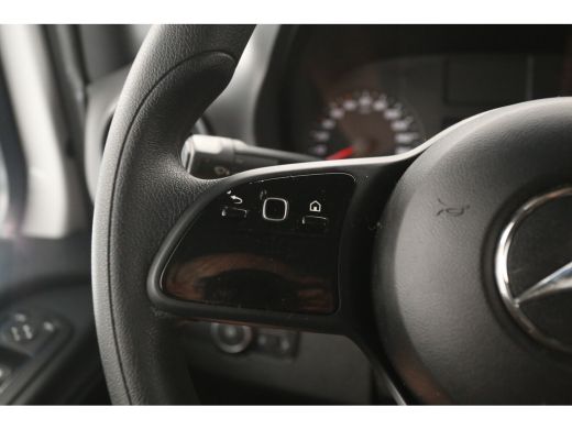 Mercedes-Benz Sprinter 316 2.2 CDI 164PK L3H2 EURO VI-D Automaat Airco Camera Trekhaak 3 Persoons Elektrpakket ActivLease financial lease