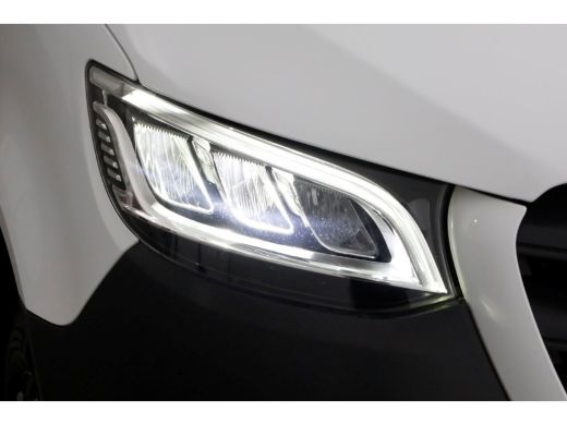 Mercedes-Benz Sprinter 516 CDI 163pk L2H2 7G Automaat LED/ACC/Camera/Trekhaak 3500kg 01-2020 ActivLease financial lease