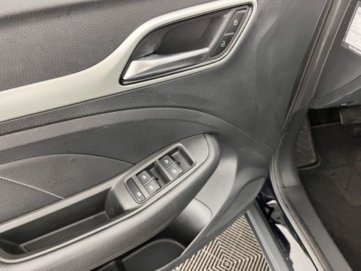 MG ZS EV EV Luxury 45 kWh (INCL-BTW) *PANO | FULL-LEATHER | CCS-FASTLOADER | KEYLESS | NAVI-FULLMAP | ADAP... ActivLease financial lease