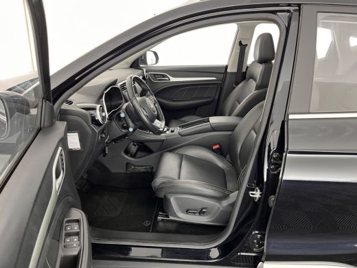 MG ZS EV EV Luxury 45 kWh (INCL-BTW) *PANO | FULL-LEATHER | CCS-FASTLOADER | KEYLESS | NAVI-FULLMAP | ADAP... ActivLease financial lease