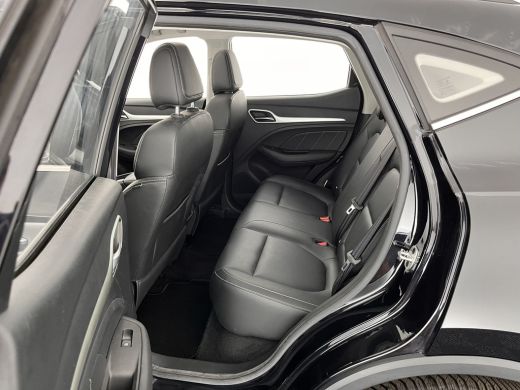 MG ZS EV EV Luxury 45 kWh (INCL-BTW) *PANO | FULL-LEATHER | CCS-FASTLOADER | KEYLESS | NAVI-FULLMAP | ADAP... ActivLease financial lease
