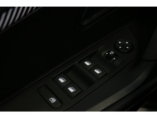 Peugeot 2008 1.2 PureTech 100 Allure | Navi | Camera | Ad. Cruise control | DAB | Parkeersensoren V+ A | LED K... ActivLease financial lease