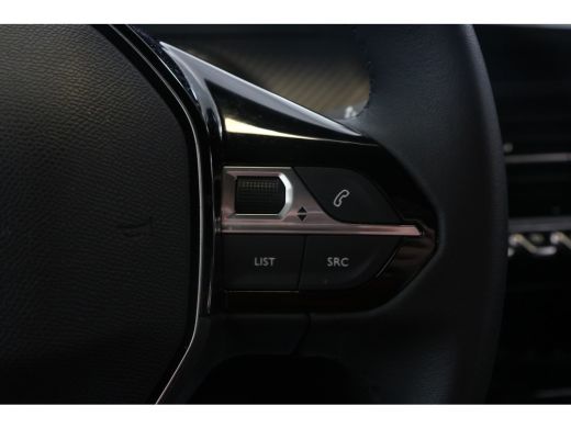 Peugeot 2008 1.2 PureTech 100 Allure | Navi | Camera | Ad. Cruise control | DAB | Parkeersensoren V+ A | LED K... ActivLease financial lease