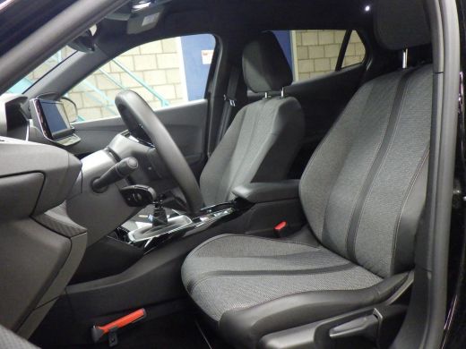 Peugeot 2008 1.2 PureTech 100 Allure | Navi | Camera | Ad. Cruise control | DAB | Parkeersensoren V+ A | LED K... ActivLease financial lease
