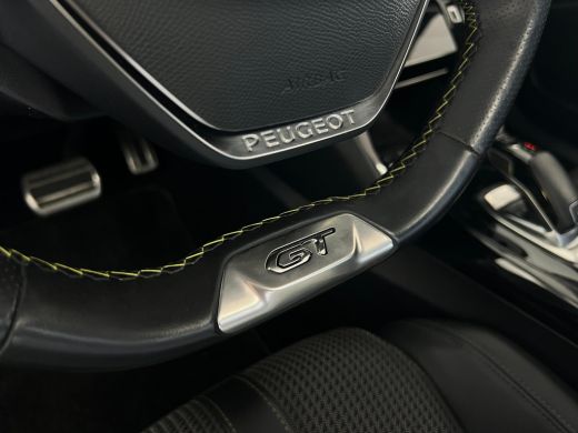 Peugeot 2008 1.2 PureTech GT Pack PANO | CAMERA | TREKHAAK | CARPLAY | ActivLease financial lease
