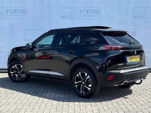 Peugeot 2008 1.2 PureTech GT Pack PANO | CAMERA | TREKHAAK | CARPLAY | ActivLease financial lease