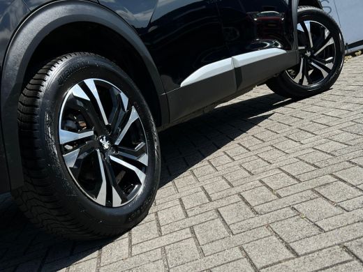 Peugeot 2008 1.2 PureTech GT Pack PANO | CAMERA | TREKHAAK | CARPLAY | ActivLease financial lease