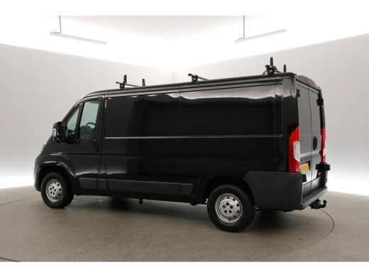 Peugeot Boxer 2.0 HDI L2H1 Airco Cruise Trekhaak LED 3 Persoons Elektrpakket ActivLease financial lease