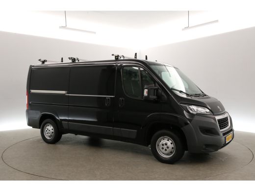Peugeot Boxer 2.0 HDI L2H1 Airco Cruise Trekhaak LED 3 Persoons Elektrpakket ActivLease financial lease