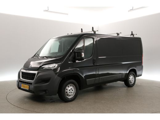 Peugeot Boxer 2.0 HDI L2H1 Airco Cruise Trekhaak LED 3 Persoons Elektrpakket ActivLease financial lease