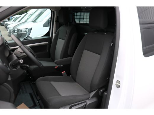 Peugeot e-Expert EV L3 75 kWh Airco Navigatie Trekhaak Black Line ActivLease financial lease