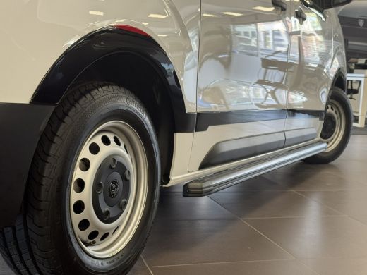 Peugeot Expert Standaard | 16" stalen velgen | Elektrisch bedienbare en verwarmbare buitenspiegels | Getint glas... ActivLease financial lease