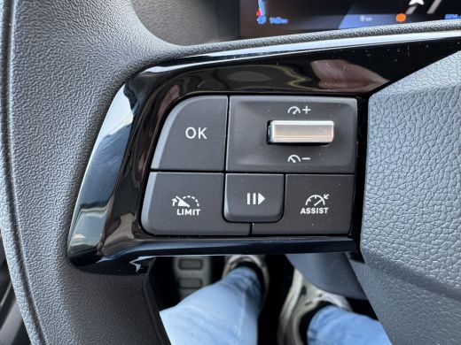 Peugeot Expert Standaard | 16" stalen velgen | Elektrisch bedienbare en verwarmbare buitenspiegels | Getint glas... ActivLease financial lease