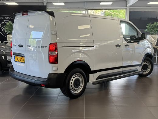 Peugeot Expert Standaard | 16" stalen velgen | Elektrisch bedienbare en verwarmbare buitenspiegels | Getint glas... ActivLease financial lease