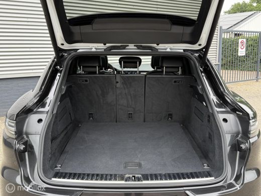 Porsche Cayenne 3.0 E-Hybrid SPORTDESIGN|BOMVOL|BTW|PANODAK ActivLease financial lease