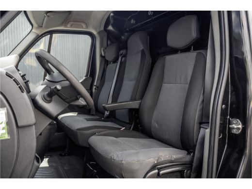 Renault Master 2.3 dCi | L1H2 | Navigatie | Cruise | Airco | Euro 6 ActivLease financial lease
