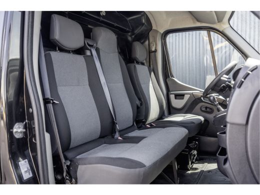 Renault Master 2.3 dCi | L1H2 | Navigatie | Cruise | Airco | Euro 6 ActivLease financial lease