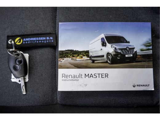 Renault Master 2.3 dCi | L1H2 | Navigatie | Cruise | Airco | Euro 6 ActivLease financial lease