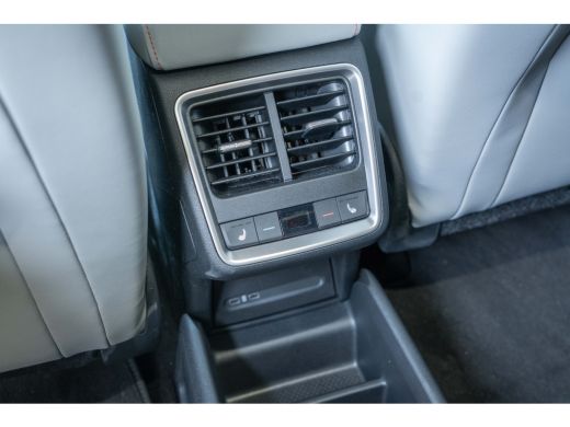 Skoda Elroq 85 Intro Alpha | Head-up display | Trekhaak uitklapbaar ActivLease financial lease