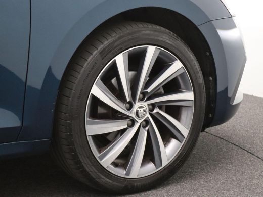 Skoda Octavia Combi 1.5 e-TSI Business Edition Plus 150PK DSG Matrix-LED Verlichting, Clima, Stoelverwarming, A... ActivLease financial lease