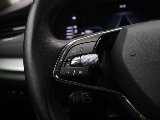 Skoda Octavia Combi 1.5 e-TSI Business Edition Plus 150PK DSG Matrix-LED Verlichting, Clima, Stoelverwarming, A... ActivLease financial lease