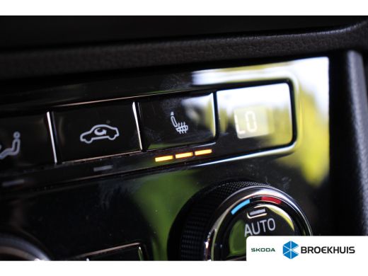 Skoda Superb 1.6 TDI AUTOMAAT | VOL! | TREKHAAK | PANO DAK | LEDER | ORIGINEEL NL! | NAVIGATIE | CANTON AUDIO ... ActivLease financial lease