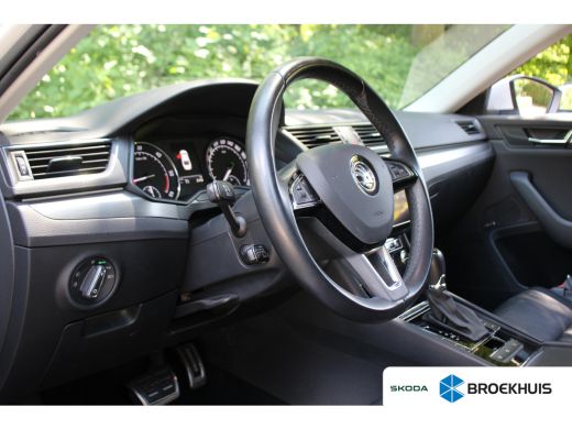 Skoda Superb 1.6 TDI AUTOMAAT | VOL! | TREKHAAK | PANO DAK | LEDER | ORIGINEEL NL! | NAVIGATIE | CANTON AUDIO ... ActivLease financial lease