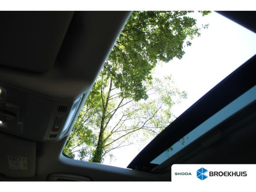 Skoda Superb 1.6 TDI AUTOMAAT | VOL! | TREKHAAK | PANO DAK | LEDER | ORIGINEEL NL! | NAVIGATIE | CANTON AUDIO ... ActivLease financial lease