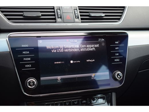 Skoda Superb Combi 1.5 TSI ACT Ambition Business | Panorama | Trekhaak | Apple Carplay ActivLease financial lease