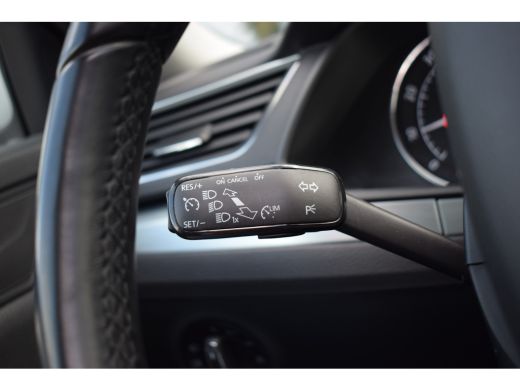 Skoda Superb Combi 1.5 TSI ACT Ambition Business | Panorama | Trekhaak | Apple Carplay ActivLease financial lease