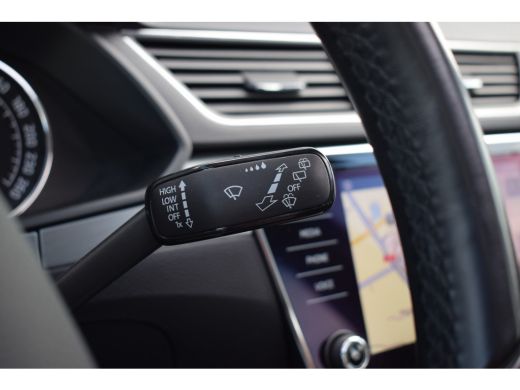Skoda Superb Combi 1.5 TSI ACT Ambition Business | Panorama | Trekhaak | Apple Carplay ActivLease financial lease