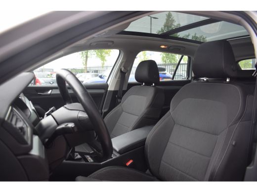 Skoda Superb Combi 1.5 TSI ACT Ambition Business | Panorama | AppleCarplay | Trekhaak ActivLease financial lease