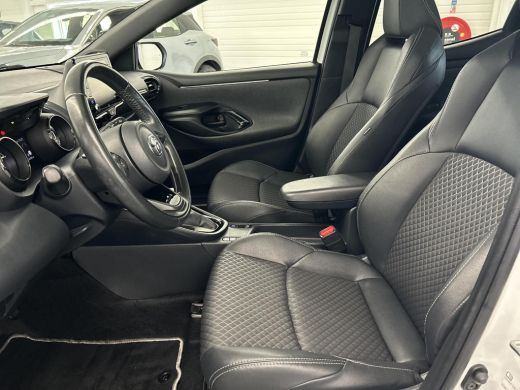 Toyota Yaris 1.5 Hybrid Executive Premium Pack ActivLease financial lease