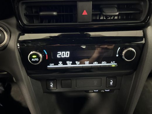 Toyota Yaris Cross 1.5 Hybrid Dynamic ActivLease financial lease