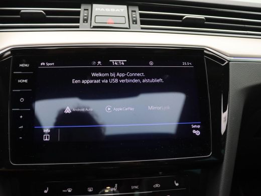 Volkswagen Passat Variant 1.4 TSI PHEV GTE Business 218PK DSG Pano-Schuifdak, 360gr. Camera, Ergo Comfort stoelen, ... ActivLease financial lease