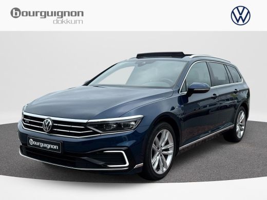Volkswagen Passat Variant 1.4 TSI PHEV GTE Business | 218Pk | Pano Dak | trekhaak | LED | Area View | 18Inch | Lede... Volkswagen Passat Variant 1.4 TSI PHEV GTE Business | 218Pk | Pano Dak | trekhaak | LED | Area View | 18Inch | Lede...