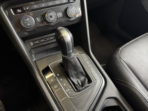 Volkswagen Tiguan Allspace 1.5 TSI Comfortline Business 7p. AUTOMAAT | NAVIGATIE | LEER | ActivLease financial lease