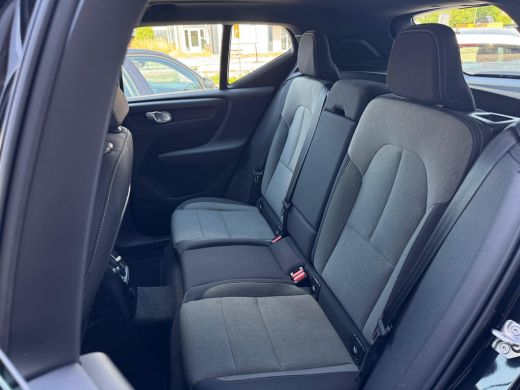 Volvo  XC40 1.5 T4 Recharge R-Design Expression nl-auto | camera | panodak ActivLease financial lease
