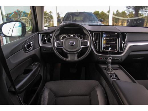 Volvo  XC60 2.0 D4 Momentum | 1e eigenaar | inc BTW | Camera | LED | Navi | PDC | Half-leder | 163 pk | Origi... ActivLease financial lease