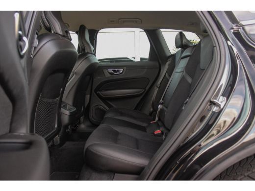 Volvo  XC60 2.0 D4 Momentum | 1e eigenaar | inc BTW | Camera | LED | Navi | PDC | Half-leder | 163 pk | Origi... ActivLease financial lease