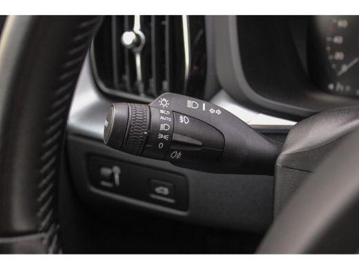 Volvo  XC60 2.0 D4 Momentum | 1e eigenaar | inc BTW | Camera | LED | Navi | PDC | Half-leder | 163 pk | Origi... ActivLease financial lease