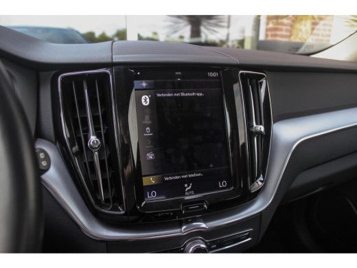 Volvo  XC60 2.0 D4 Momentum | 1e eigenaar | inc BTW | Camera | LED | Navi | PDC | Half-leder | 163 pk | Origi... ActivLease financial lease