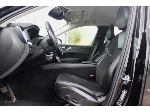 Volvo  XC60 2.0 D4 Momentum | 1e eigenaar | inc BTW | Camera | LED | Navi | PDC | Half-leder | 163 pk | Origi... ActivLease financial lease