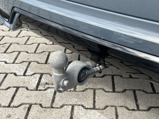 Volvo  XC60 T6 Plug-in hybrid AWD Plus Dark | Trekhaak | Gelaagd Glas | Sportstoelen | Panoramadak | Camera |... ActivLease financial lease