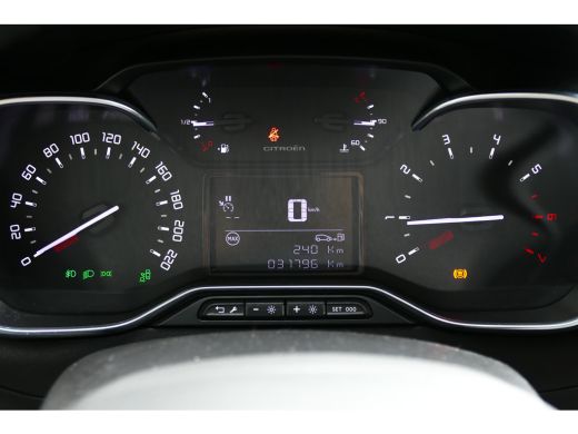 Citroën C3 Citroën 1.2 PURETECH 110PK SHINE / NAVI / CLIMA / LED / PDC / CAMERA / 17" LMV / WINTERPAKKET /BL... ActivLease financial lease