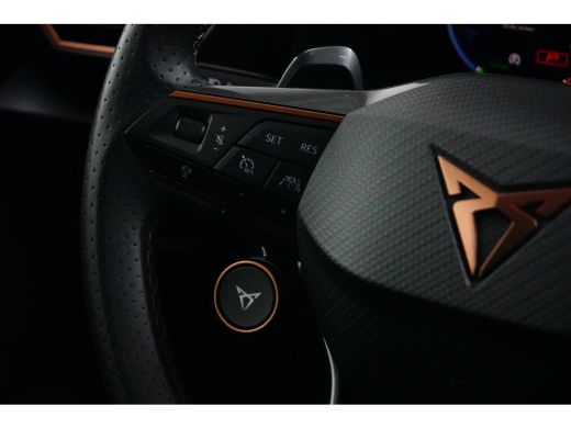 CUPRA Leon Sportstourer 1.4 e-Hybrid VZ 245PK DSG-6 Performance | TREKHAAK | NAVIGATIE | STUUR + STOELVERW. | 19 INCH ActivLease financial lease