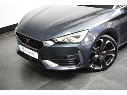 CUPRA Leon Sportstourer 1.4 e-Hybrid VZ 245PK DSG-6 Performance | TREKHAAK | NAVIGATIE | STUUR + STOELVERW. | 19 INCH ActivLease financial lease