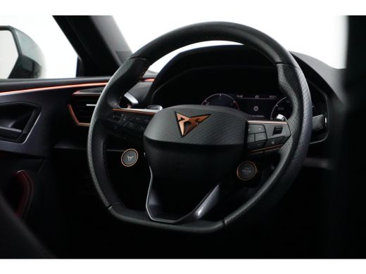 CUPRA Leon Sportstourer 1.4 e-Hybrid VZ 245PK DSG-6 Performance | TREKHAAK | NAVIGATIE | STUUR + STOELVERW. | 19 INCH ActivLease financial lease
