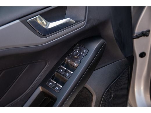 Ford Focus 1.0 EcoBoost Hybrid ST Line Style| Camera | Winterpack | Apple Carplay/Android Auto | Navigatie |... ActivLease financial lease