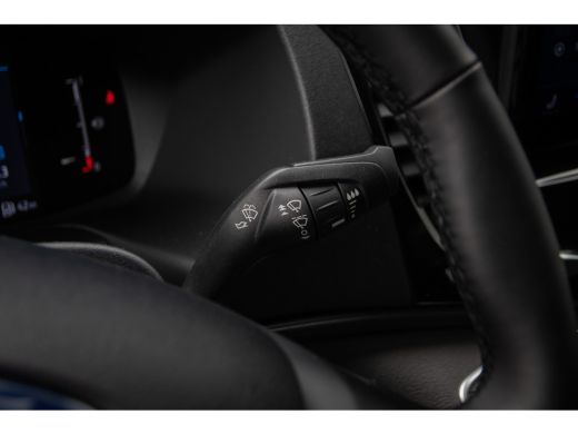 Ford Transit 350 2.0 TDCI L3H2 Limited € 7.250,- voorraadvoordeel | Keyless Entry | Trekhaak | Reservewiel | L... ActivLease financial lease